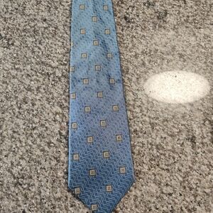 Elegant Blue Patterned Tie